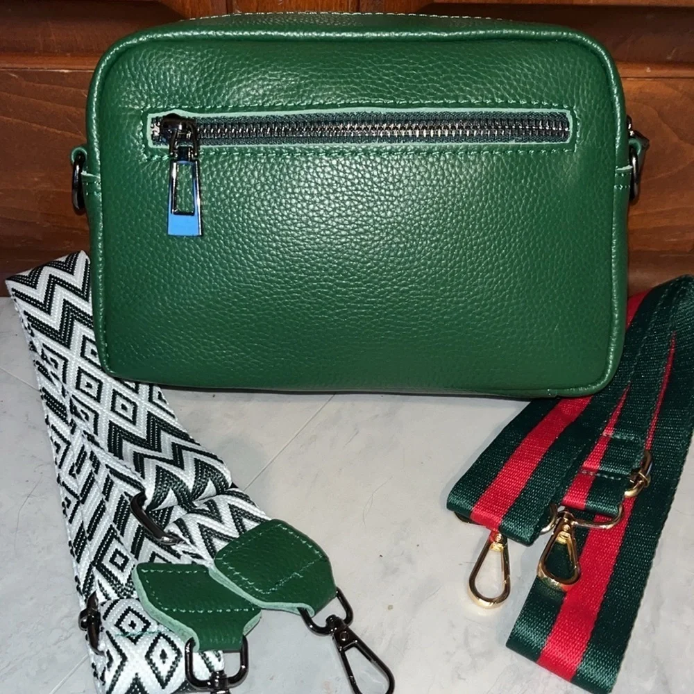 Boutique Leather Camera bag Crossbody bag Hunter Green/Gunmetal HW 2 straps NWOT